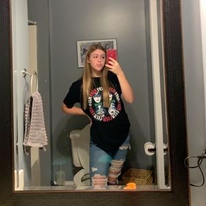 Meet your Posher, Julia